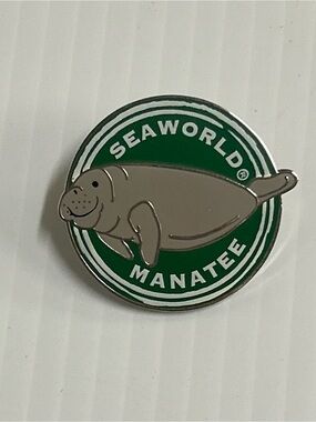 Seaworld Green Sea Manatee Pin  Rare